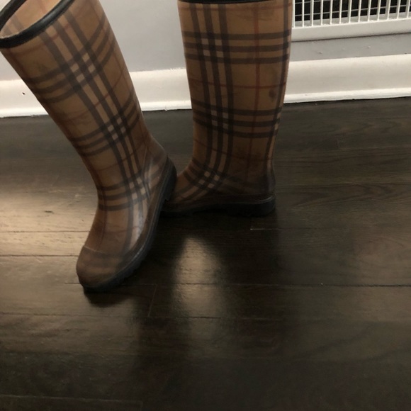 Burberry Rain boots - Picture 3 of 6
